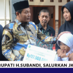 YouTube Thumbnail Berita Terkini Simpel Cokelat_20240723_212955_0000