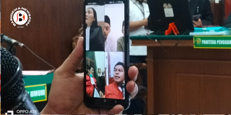 Merah dan Putih Minimalis 17 Agustus Spanduk_20240909_195216_0000