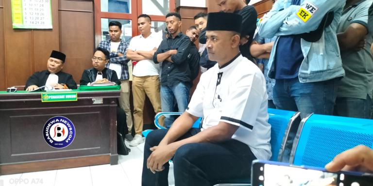 Merah dan Putih Minimalis 17 Agustus Spanduk_20240910_221525_0000