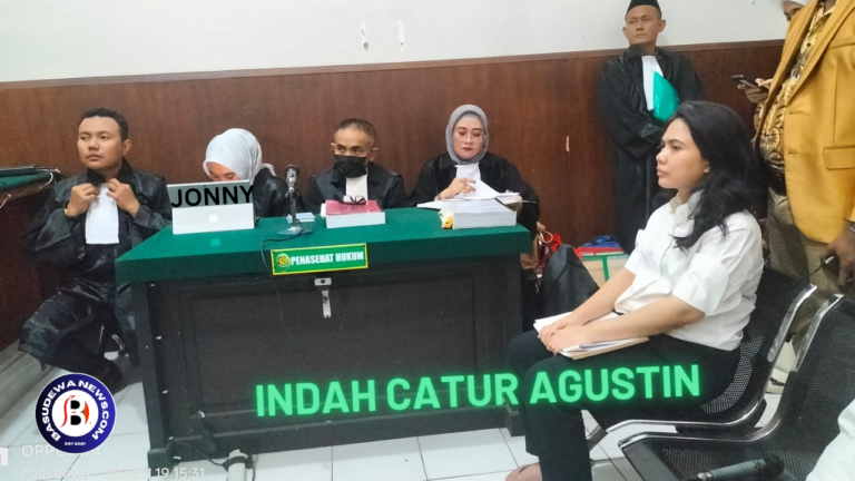 Simple Neon Stand Up Comedy Show Youtube Thumbnail_20241119_194225_0000