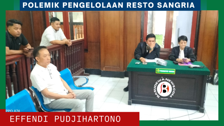 Thumbnail YouTube Berita Umum Biru Tua Merah Muda Pastel Putih Jelas Profes_20250313_190608_0000